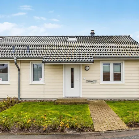 1 Bedroom Lovely In Holiday home